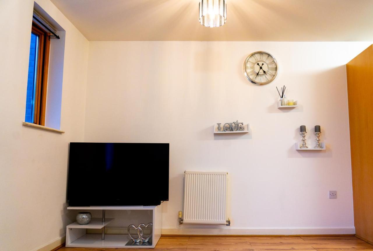 Lovely 1-Bed Apartment In Hackney Londen Buitenkant foto